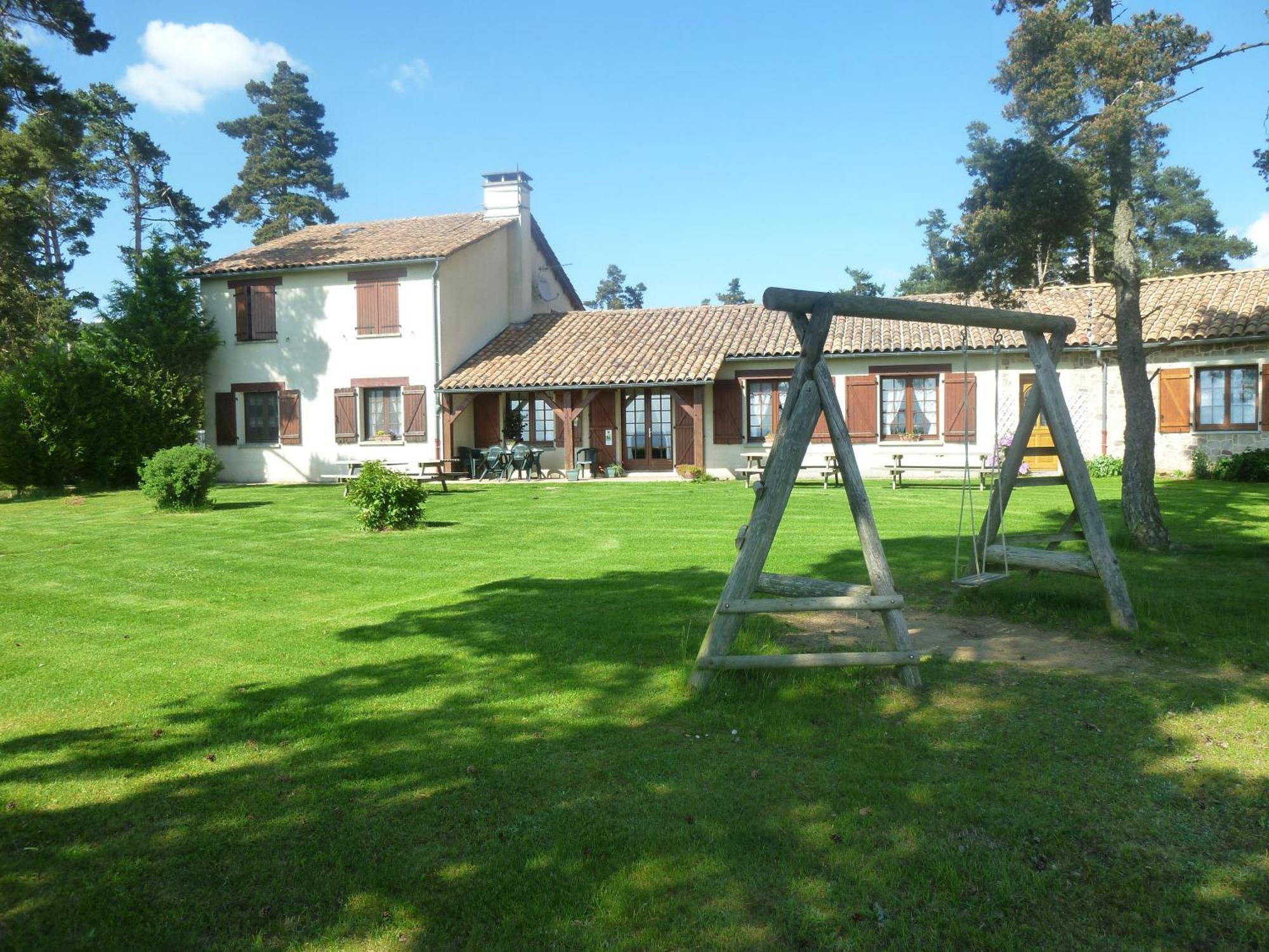 Auberge Les Volpilieres Ruynes-en-Margeride 외부 사진