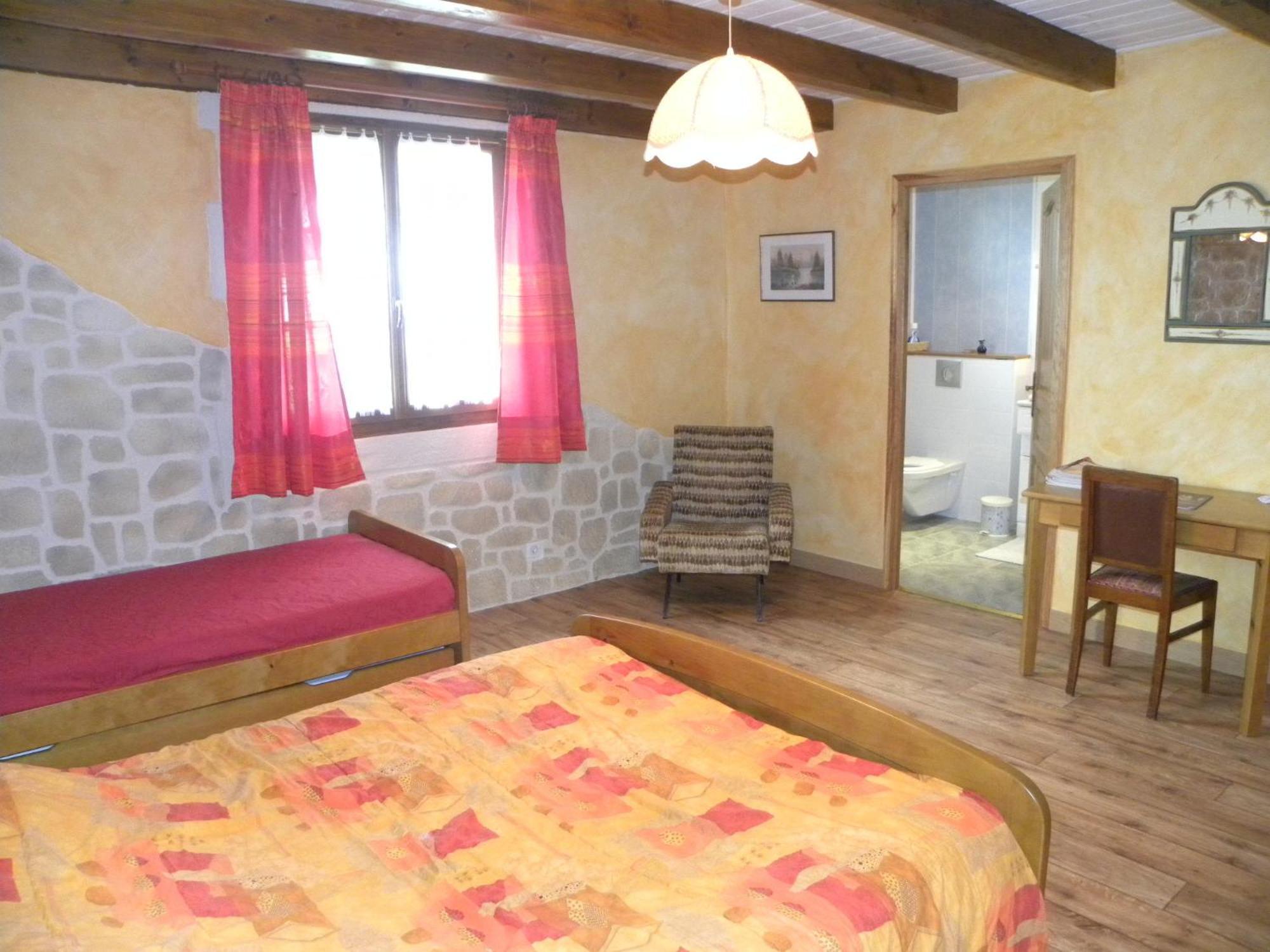 Auberge Les Volpilieres Ruynes-en-Margeride 외부 사진